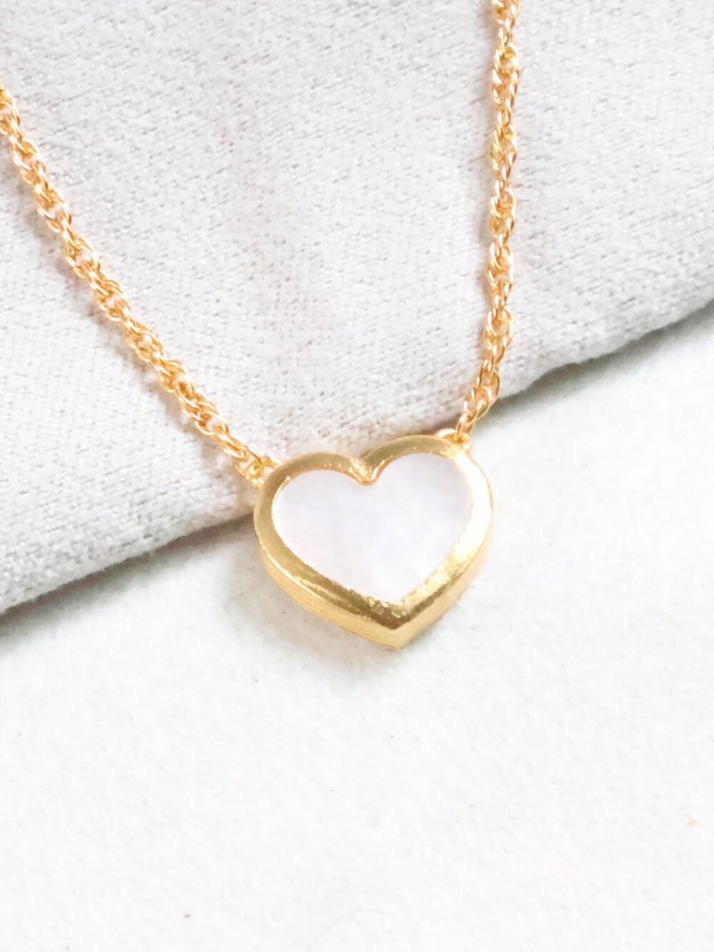 Julie Vos Heart Solitaire Mother Pearl Gold Necklace | NEW